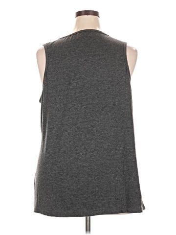 Unbranded Sleeveless T-Shirt (view 2)