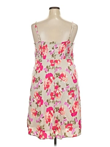 Old Navy Casual Dress (view 2)