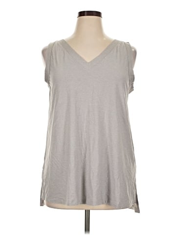 LIVI Sleeveless T-Shirt (view 1)