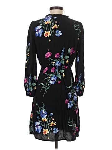 Old Navy Casual Dress (view 2)