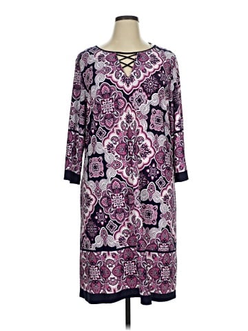 Sandra Darren Casual Dress (view 1)