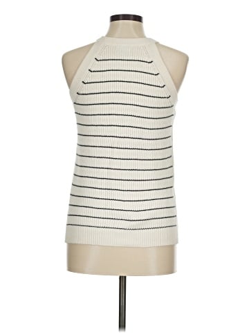 Old Navy Sleeveless Top (view 2)