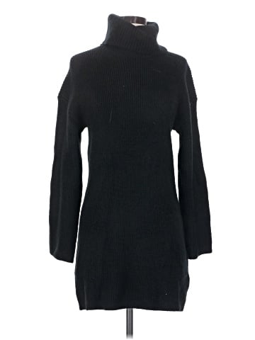 Abercrombie & Fitch Turtleneck Sweater (view 1)