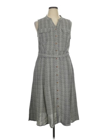 Croft & Barrow Casual Dress (view 1)
