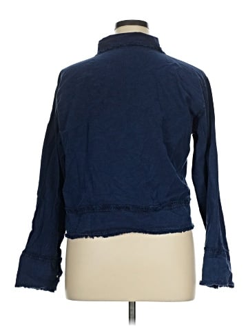 Giocam Long Sleeve Button-Down Shirt (view 2)