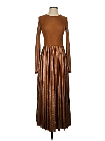 Urban Outfitters Casual Dress (view 1)