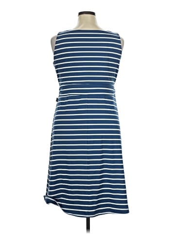 Eddie Bauer Casual Dress (view 2)