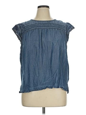 Liz Claiborne Sleeveless Blouse (view 1)