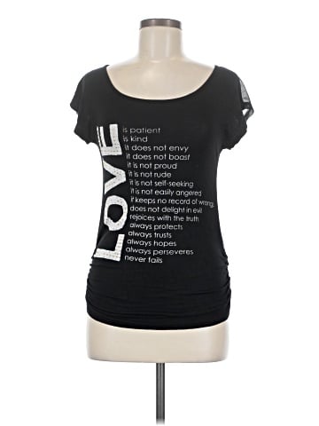 Free Kisses Short Sleeve Top (view 1)
