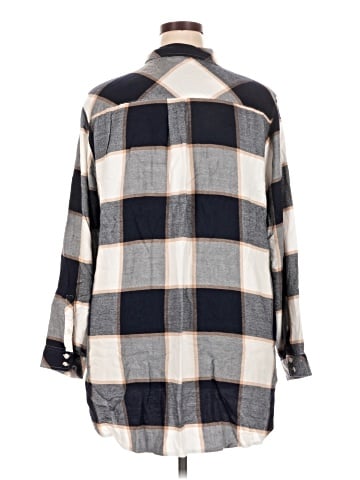 Torrid 3/4 Sleeve Button-Down Shirt (view 2)