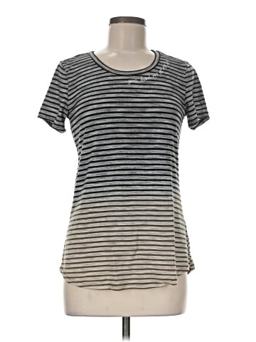 Maurices Short Sleeve T-Shirt (view 1)