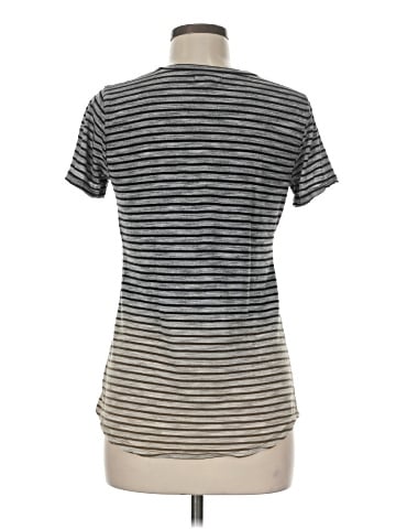 Maurices Short Sleeve T-Shirt (view 2)