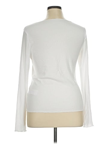 Abercrombie & Fitch Long Sleeve T-Shirt (view 2)