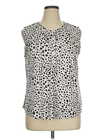 Assorted Brands Sleeveless T-Shirt (view 1)