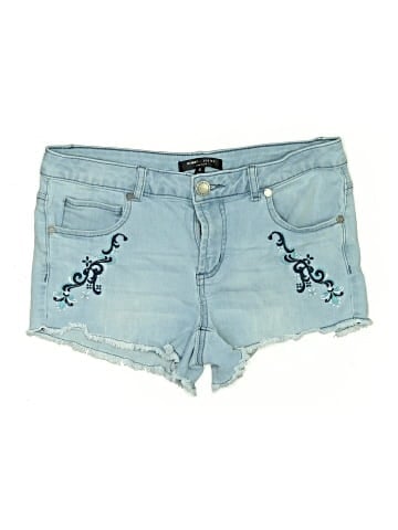Romeo & Juliet Couture Denim Shorts (view 1)