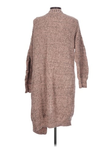 Agnes & Dora Cardigan (view 2)