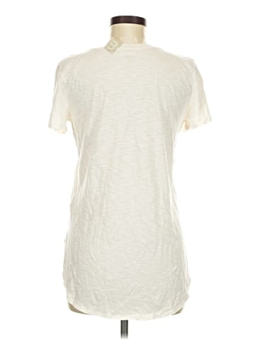 Maurices Short Sleeve T-Shirt (view 2)