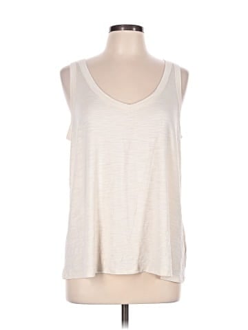 Old Navy Sleeveless T-Shirt (view 1)