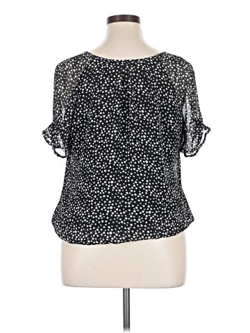 Sara Michelle Short Sleeve Blouse (view 2)