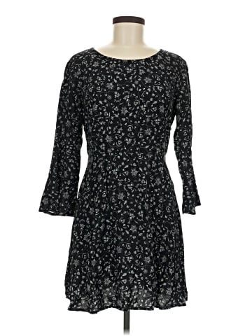 Old Navy Casual Dress (view 1)