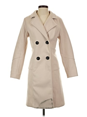 Chouyatou Trenchcoat (view 1)