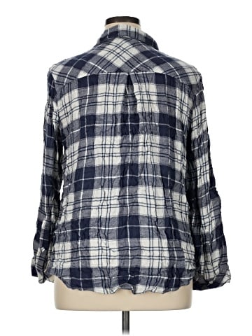 Market and Spruce Long Sleeve Button-Down Shirt (view 2)