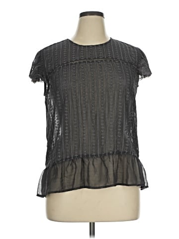 Maurices Short Sleeve Top (view 1)