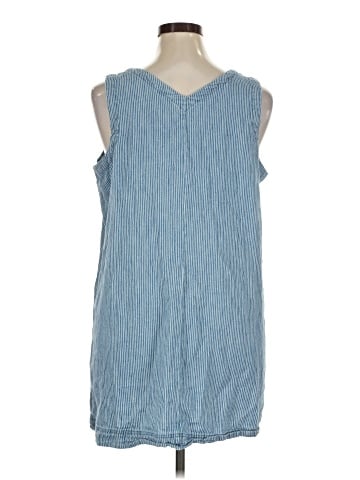 Old Navy Casual Dress (view 2)