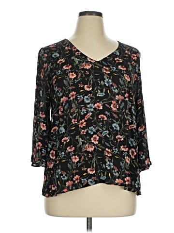 a.n.a. A New Approach 3/4 Sleeve Blouse (view 1)