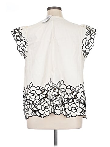 Belle Isle by Torrid Sleeveless Blouse (view 2)