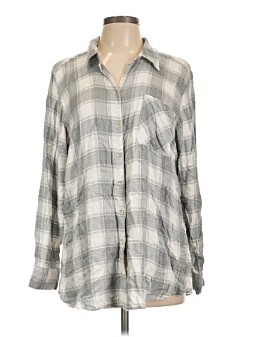 Maurices Long Sleeve Button-Down Shirt (view 1)
