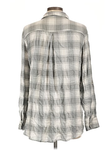 Maurices Long Sleeve Button-Down Shirt (view 2)