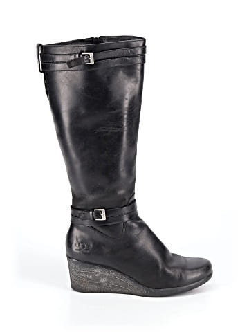 Ugg Boots (view 1)