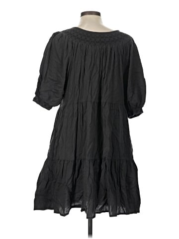 Old Navy Casual Dress (view 2)