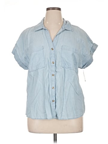 Falls Creek Short Sleeve Button-Down Shirt (view 1)