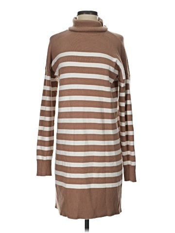 Saks Fifth Avenue Casual Dress (view 1)