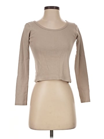 Brandy Melville 3/4 Sleeve T-Shirt (view 1)
