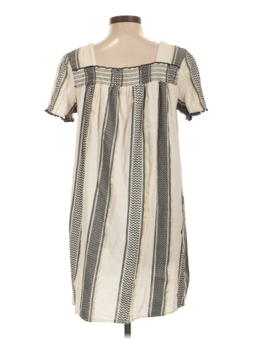 Old Navy Casual Dress (view 2)