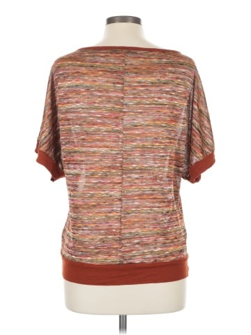 The Limited Short Sleeve Top (view 2)