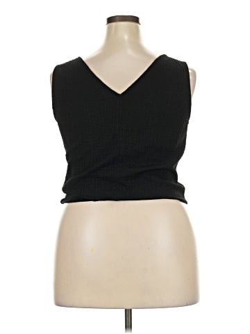 Madewell V-Neck Sleeveless Crop Top (view 2)