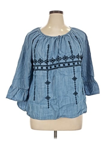 Crown & Ivy 3/4 Sleeve Blouse (view 1)