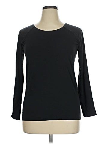 Lululemon Athletica 3/4 Sleeve T-Shirt (view 1)