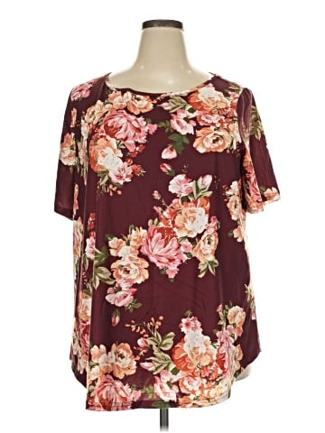 BLOOMCHIC Short Sleeve T-Shirt (view 1)