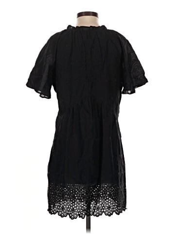 Old Navy Casual Dress (view 2)