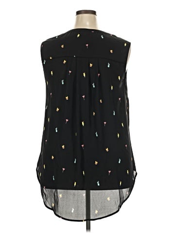 Torrid Sleeveless T-Shirt (view 2)