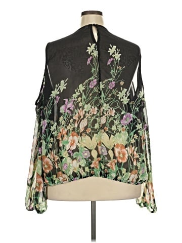 Rosegal Sleeveless Blouse (view 2)