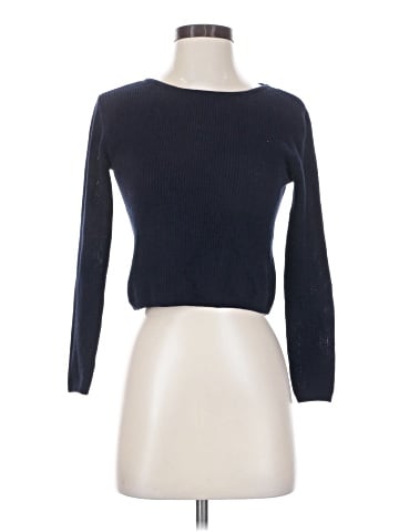 Brandy Melville Pullover Sweater (view 1)
