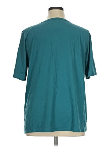 Logo Layers Short Sleeve Henley (view 2)