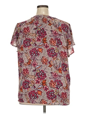 Maurices Short Sleeve T-Shirt (view 2)