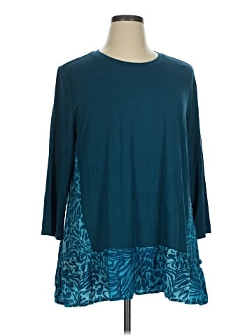 LOGO by Lori Goldstein 3/4 Sleeve T-Shirt (view 1)